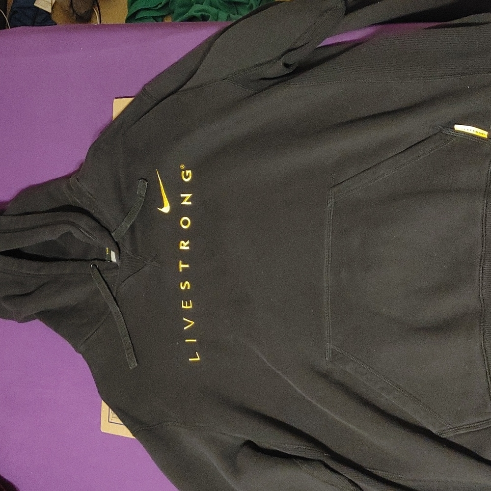 Nike sweatshirt